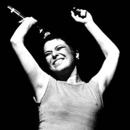 Atrás 🄳🄰 🄿🄾🅁🅃🄰✔✔✔✔✔✔✔✔ CANTARE