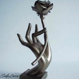 ne yalan söyleyeyim iyi değilim   (şiir)