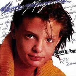 La chica del bikini azul