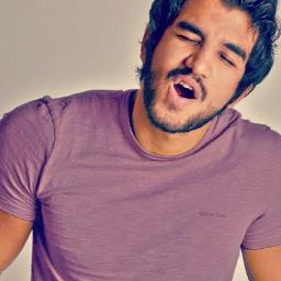 انا بلياك-عزف قيتار وعود