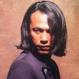 Fantasi musim cinta (LOW KEY)