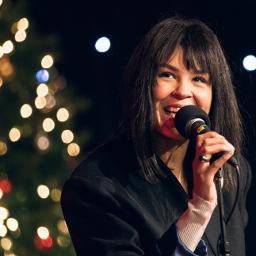 Jula hjemme (Home For Christmas)