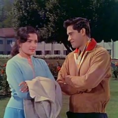 Nazneen Bada Rangeen-Humdum Mere Khelna Jano