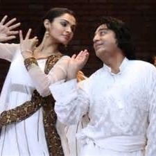 unnai kaanadhu naan-short