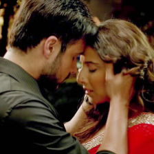 Hamari Adhuri Kahani short