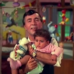 Short Tujhe Suraj Kahoon Ya Chanda