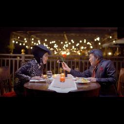 CINTA DALAM KHAYALAN RHOMA FT ELVY SUKAESIH