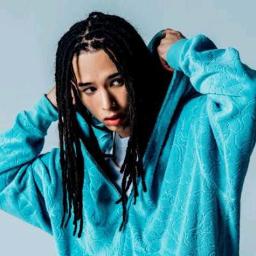 🎙 Life is Romance