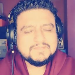 Enamorado Por Primera Vez - 🫡