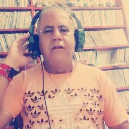 She Made Me Cry (com backing-vocal)