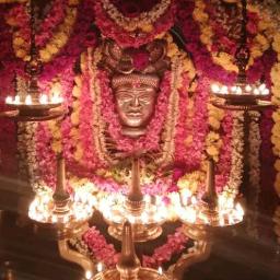 Thedivarum kannukalil ..