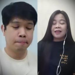 WHO'S HOLDING DONNA NOW...