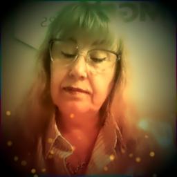 Лодка в реката