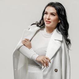 Korsatuvdagi aktrisalarning ismlari yalangoch va kulgili