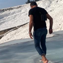 Bu kadın neden ağlıyor