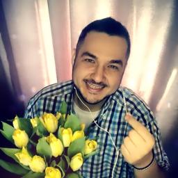 Девчонки, с праздником 8 Марта!