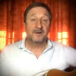 В небе облачко летало