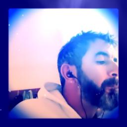 DÜŞÜMDE BİR SEN VAR ( ŞİİR )