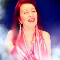 Грустит кленовая листва